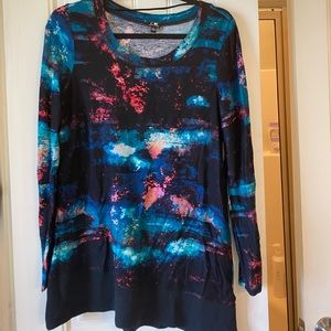 Asymmetrical sweater. Size small